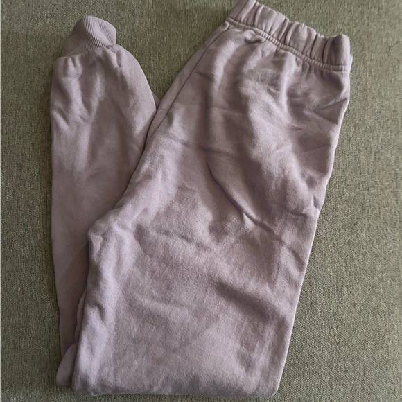 Purple woman’s joggers - Picture 1 of 2